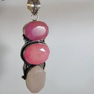 Pink Gemstone Pendant – Sapphire & Rose Quartz Trio + 20" Silver Snake Chain